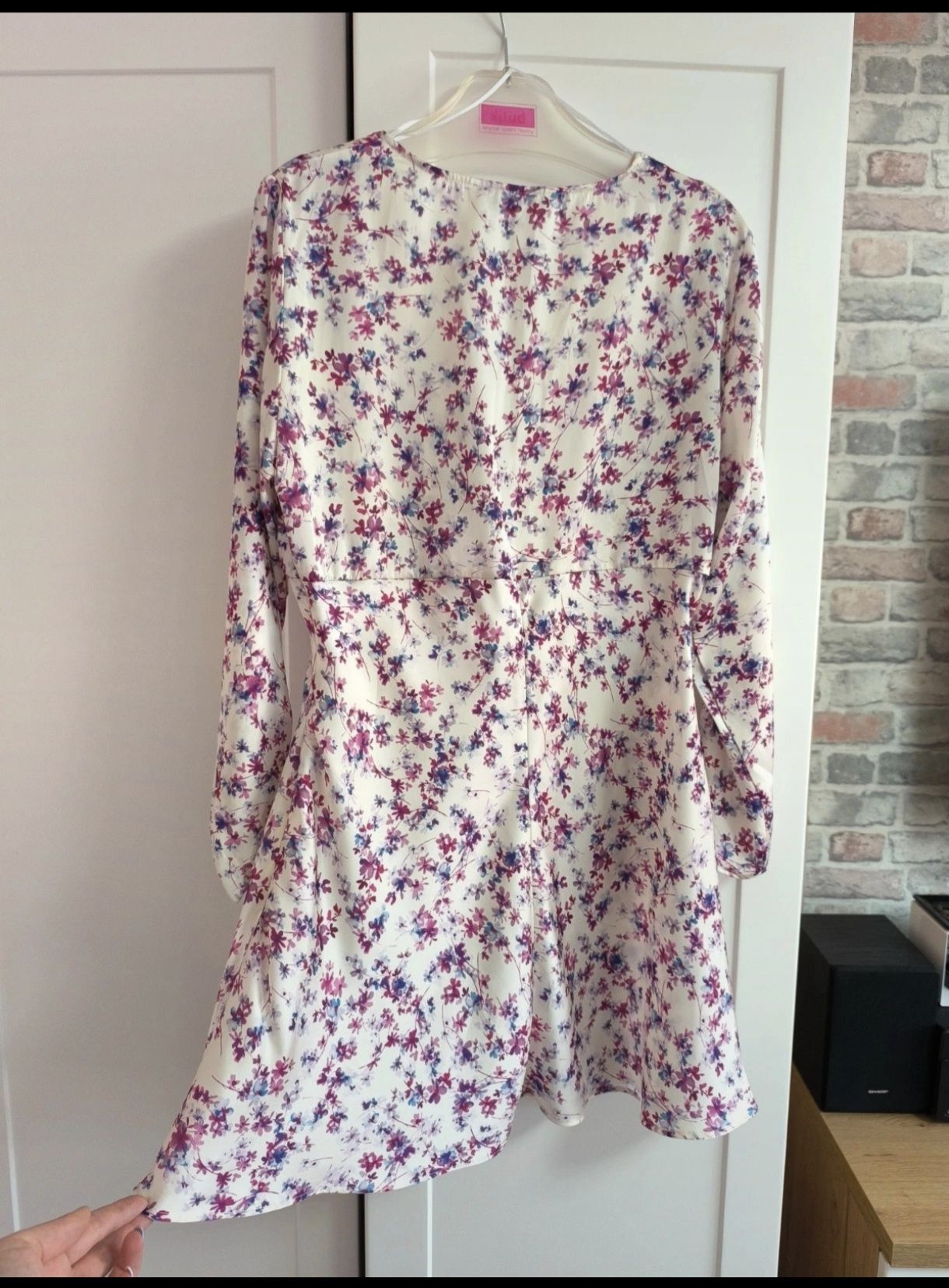 Zwiewna romantyczna sukienka ZARA w kwiaty, rozmiar XL (42)