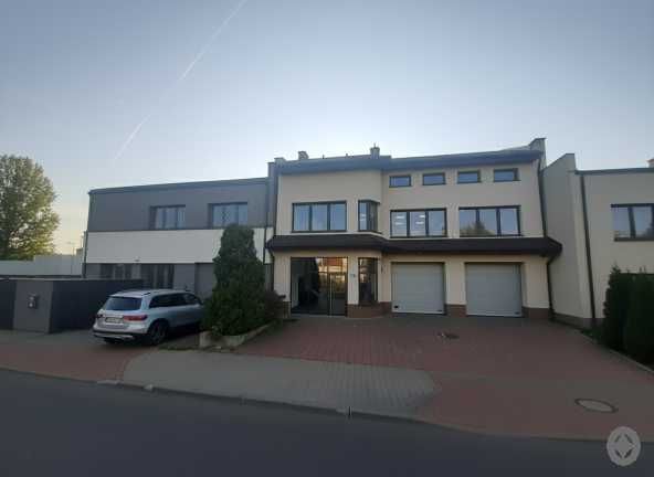Sprzedam budynek usługowy / komercyjny / handlowy / hostel
