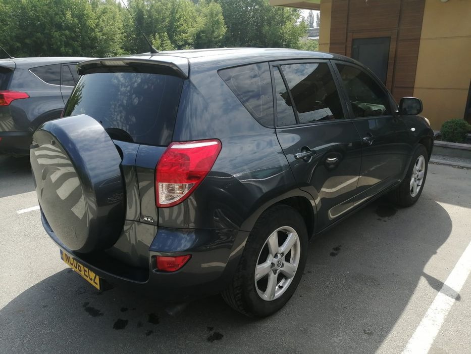 Тайота Раф 4 2.0 газ/бензин