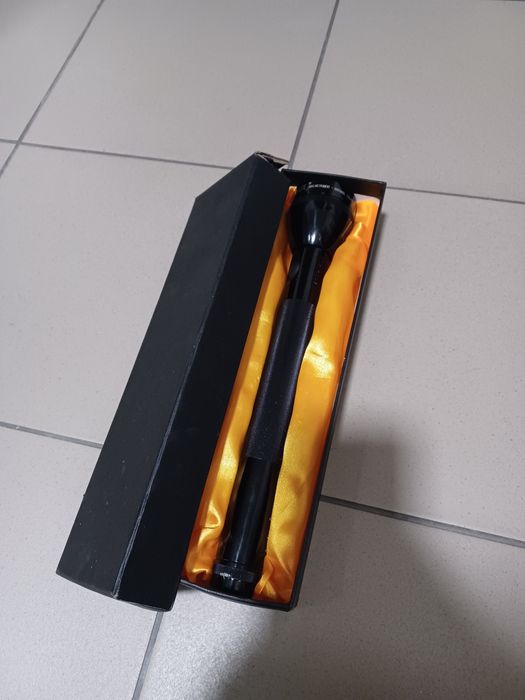 Latarka USA Maglite 32 cm