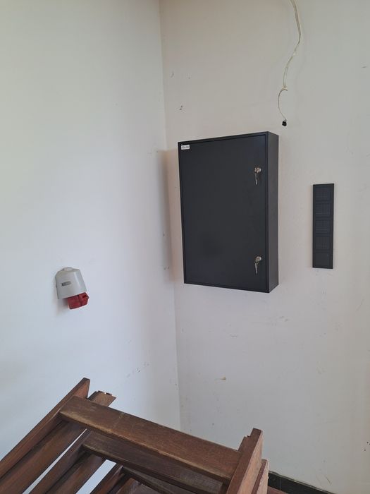 Wynajmę garaż dwupoziomowy 94m2 ,48m2,Nowa Huta ,Dojazdów
