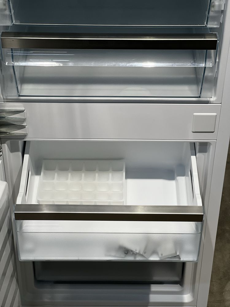 Вбудований холодильник KFN 7744 E. Стан нового! BioFresh 2023 рік. LED