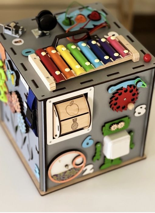 Продам бизикуб 50см