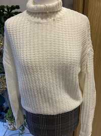 Sinsay sweter golf szeroki  kolor krem rozmiar XS