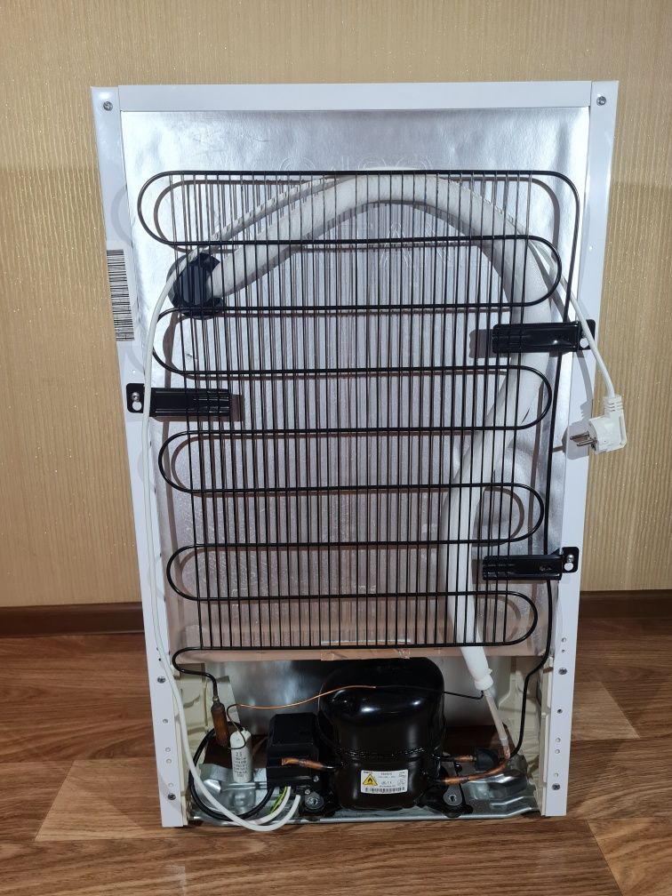 Холодильник Vestfrost CMR085W