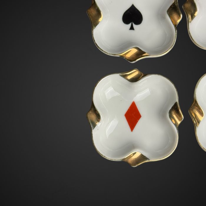Zestaw popielniczek brydżowych 4 szt złocenie B5/083106