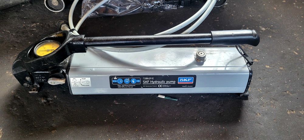 Popma hydrauliczna SKF 728619E