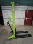 Stacker manual pramac 1000kgs