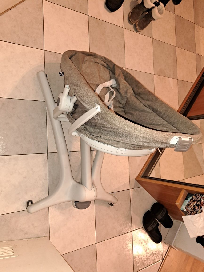Chicco BABY HUG 4w1- gondola, leżaczek, krzesełko do karmienia, fotel