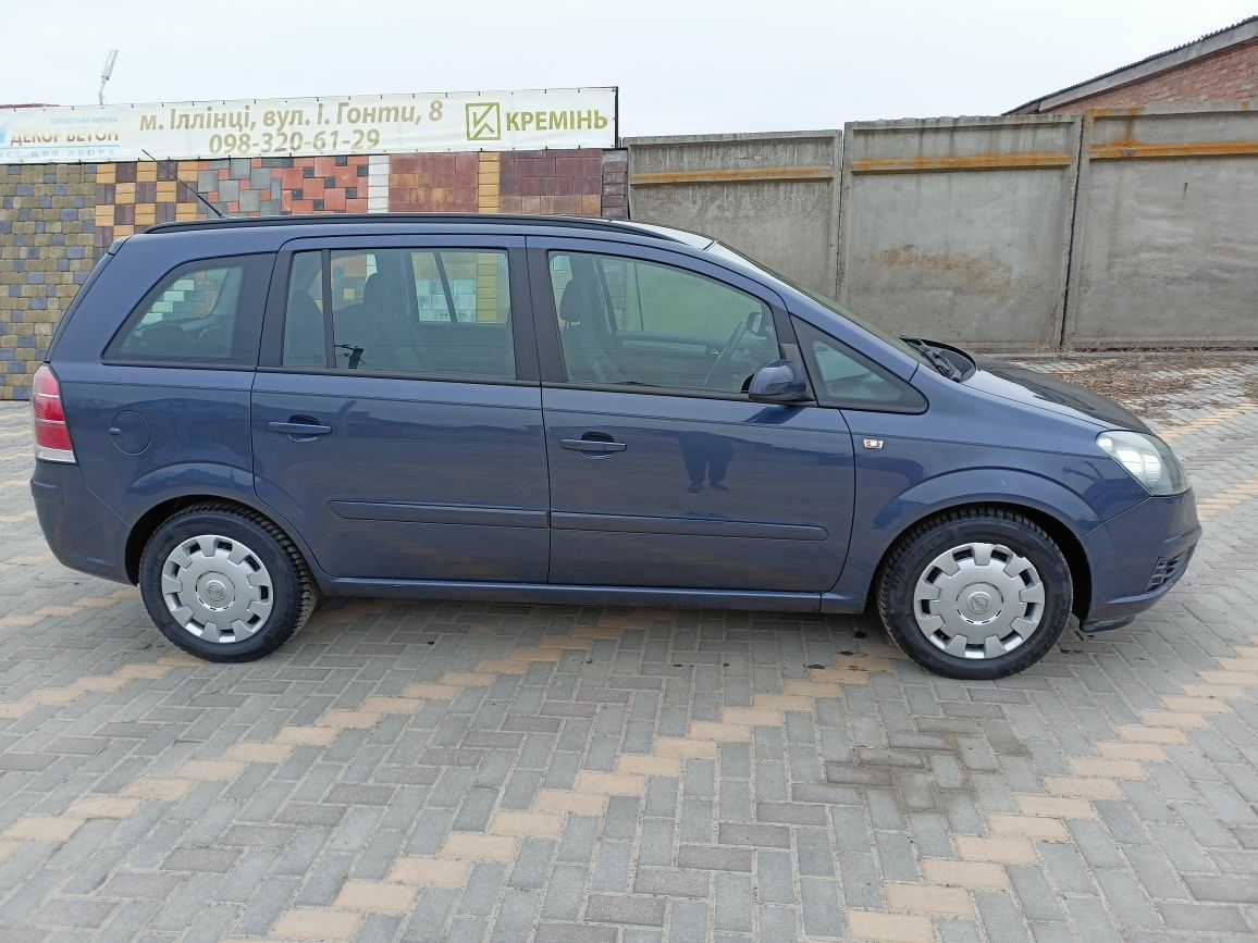 Продам Opel Zafira