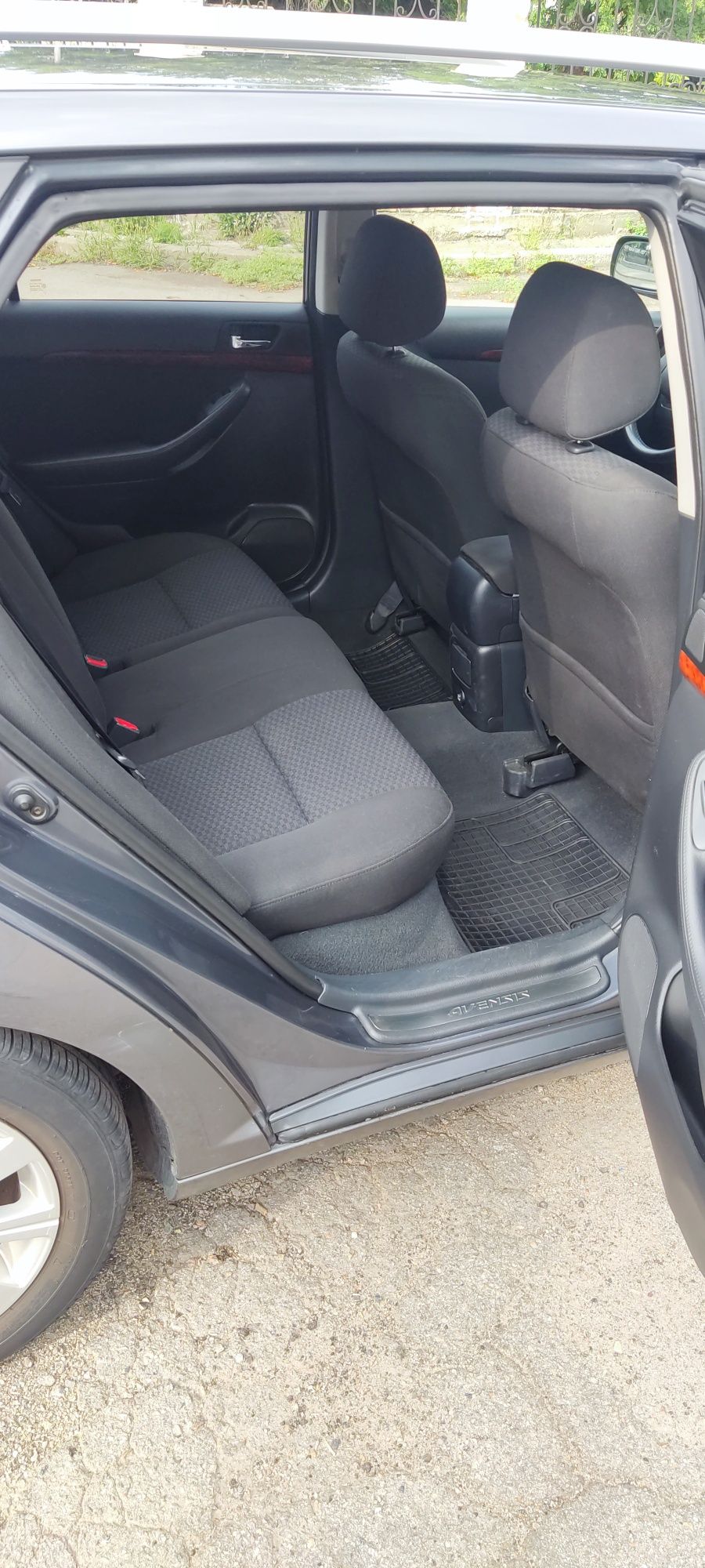 Продам Toyota avensis 2006 1.8