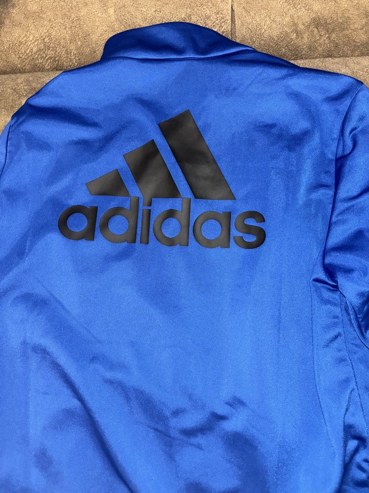 Спортивная кофта adidas