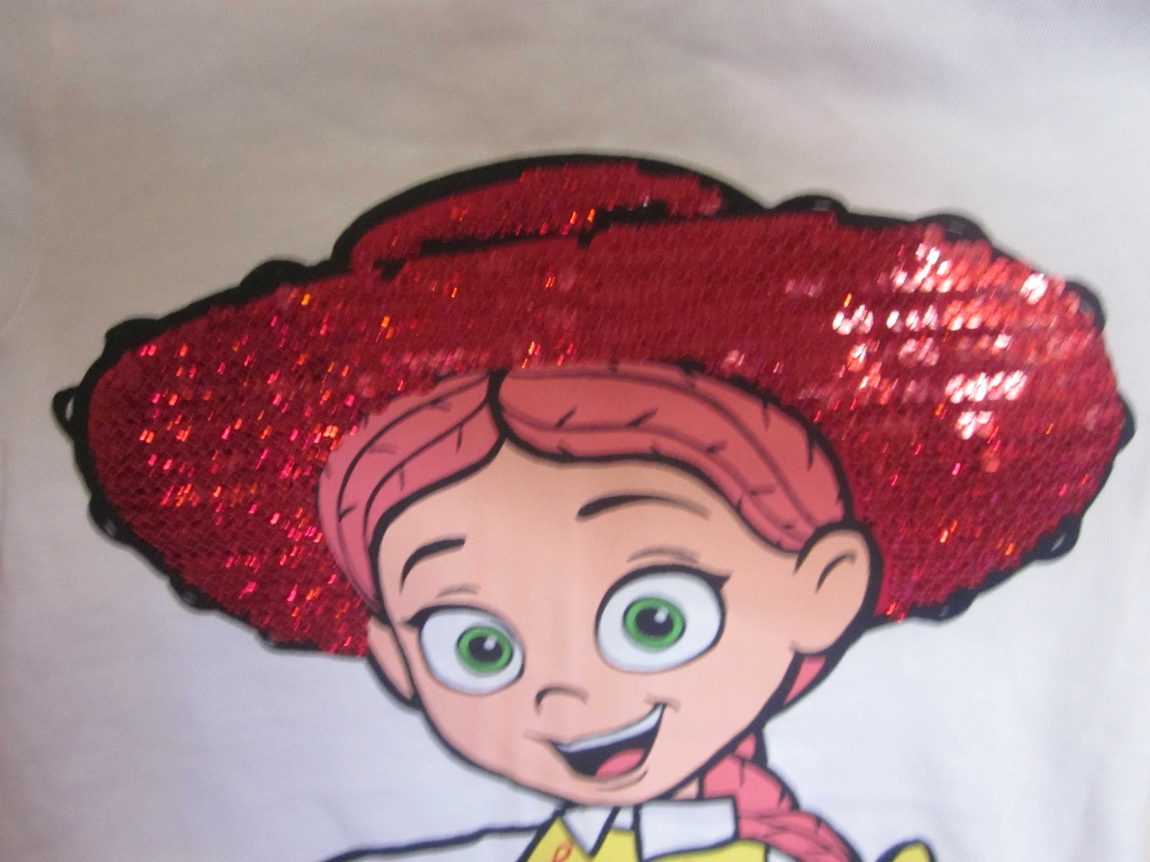 футболка disney на девочку 4-5 лет.шляпа расшита паетками).классная.