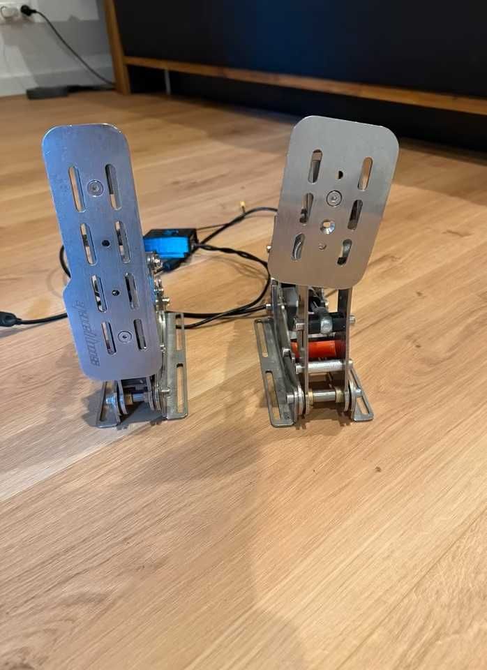 Zestaw do wyścigów symulowanych Fanatec pod McLaren CSL DD (8nm)