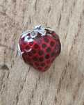 Charms Pandora truskawka