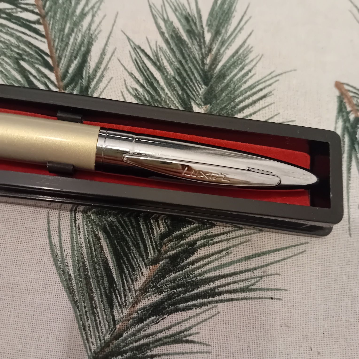 Metalowy długopis Luxor w etui prezent