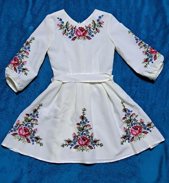 Вишиванка на дівчинку