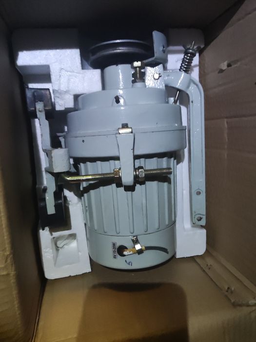 Двигатель для промышленной швейной машины