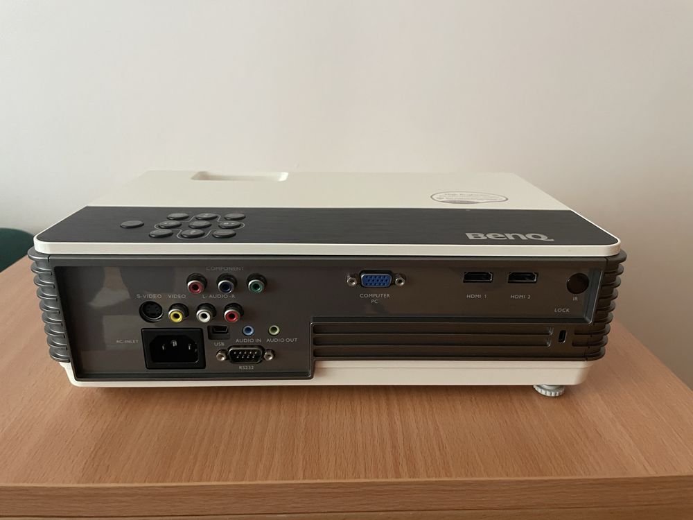 Projektor dlp benq w600 full fd