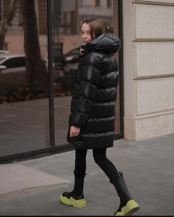 Пуховик жіночий від бренду insydde