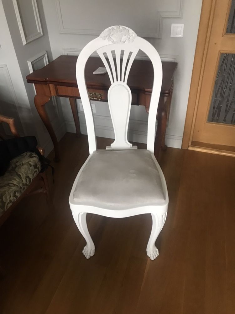 Продам красивый антикварный стул для фотостудии