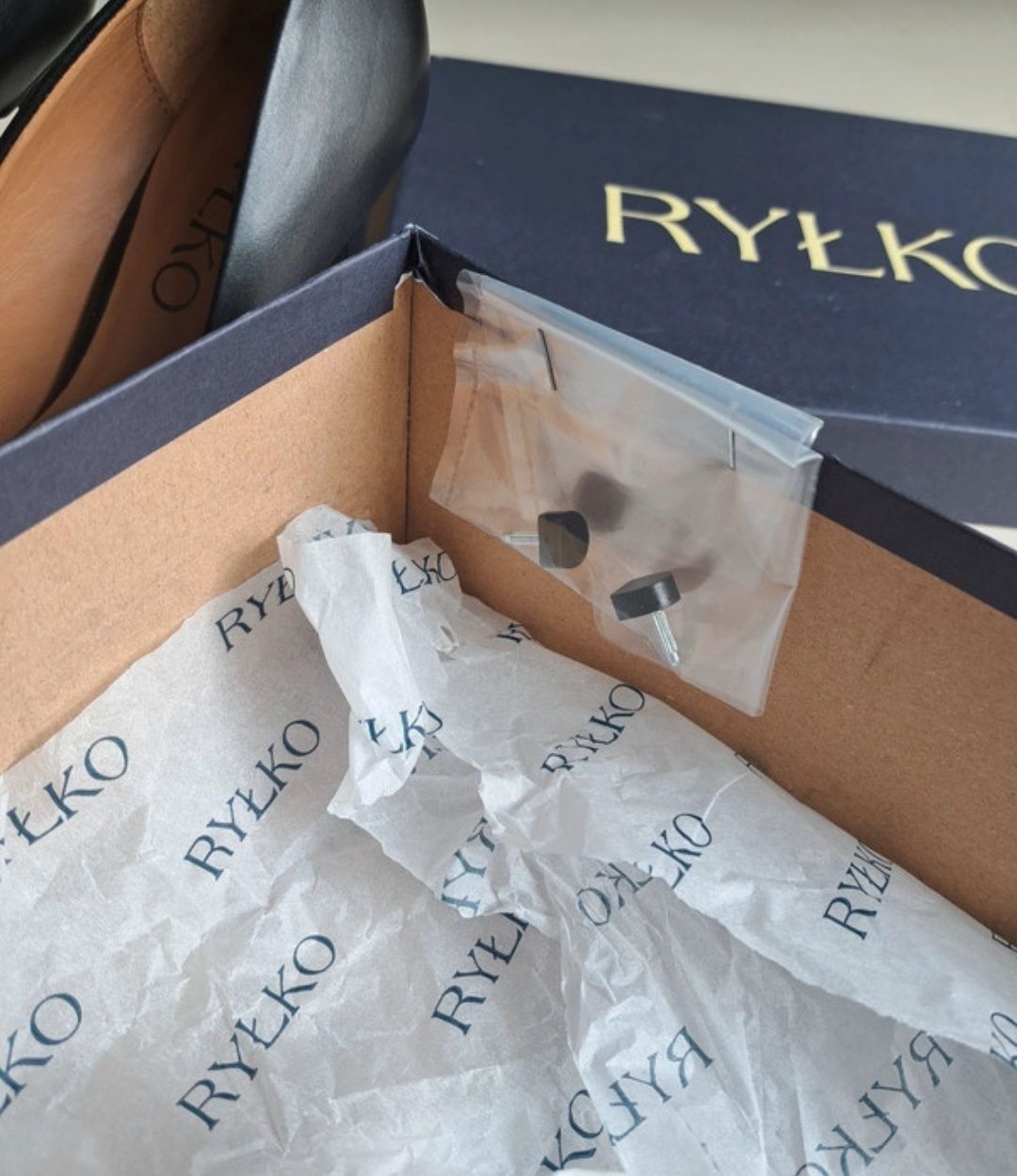 Czarne szpilki Ryłko 38½