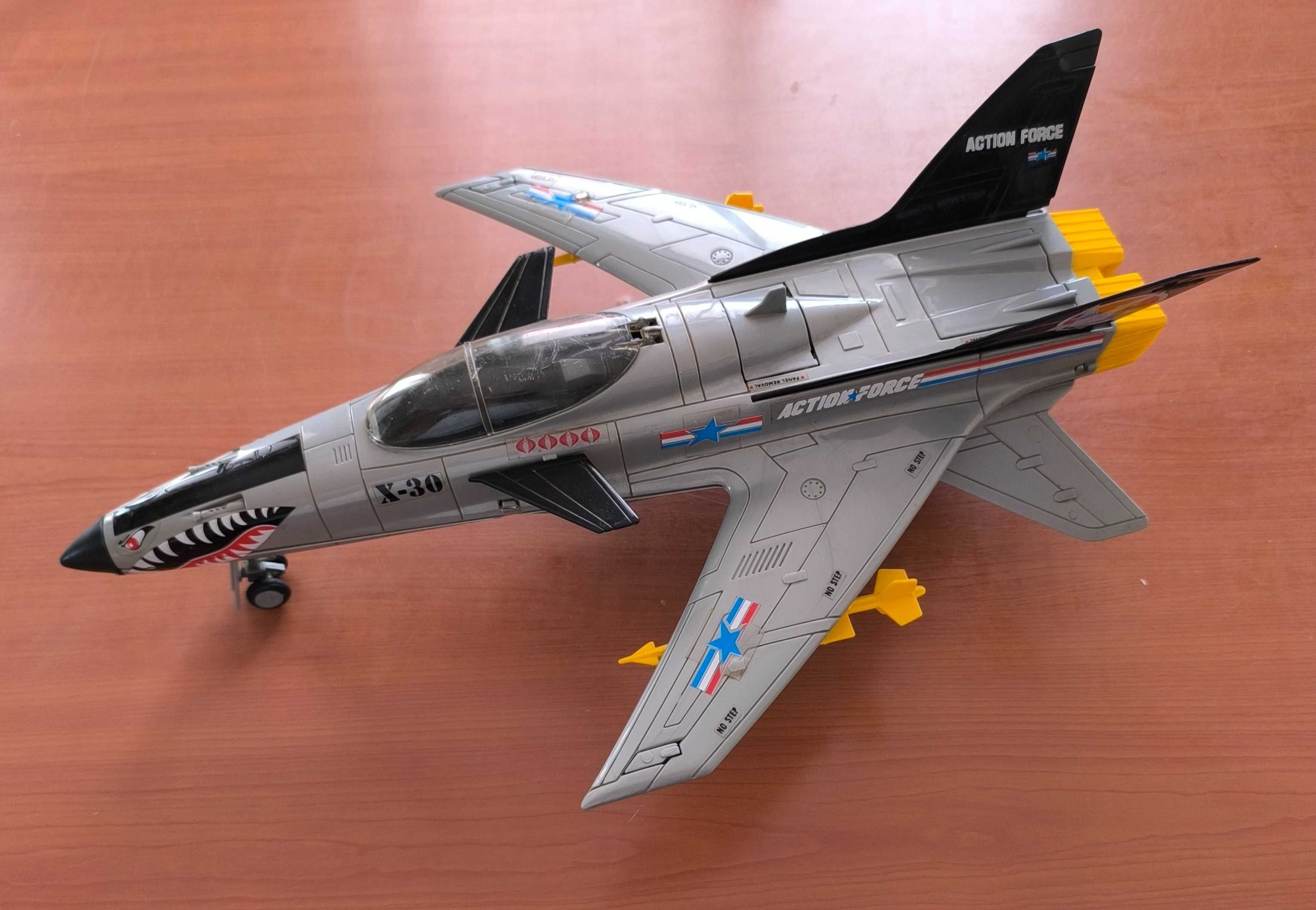 1986 GI JOE Conquest X-30 Jet Airplane Vehicle