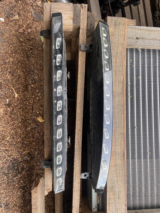 Дхо Audi Q7 поворотник лед диоды Оригинал.