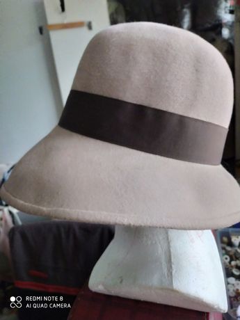 kapelusz filcowy, skórzany kaszkiet i ", partnerka Monnari