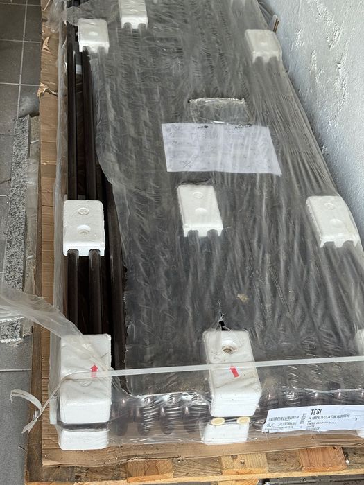 Nowy grzejnik pionowy IRSAP TESI 4