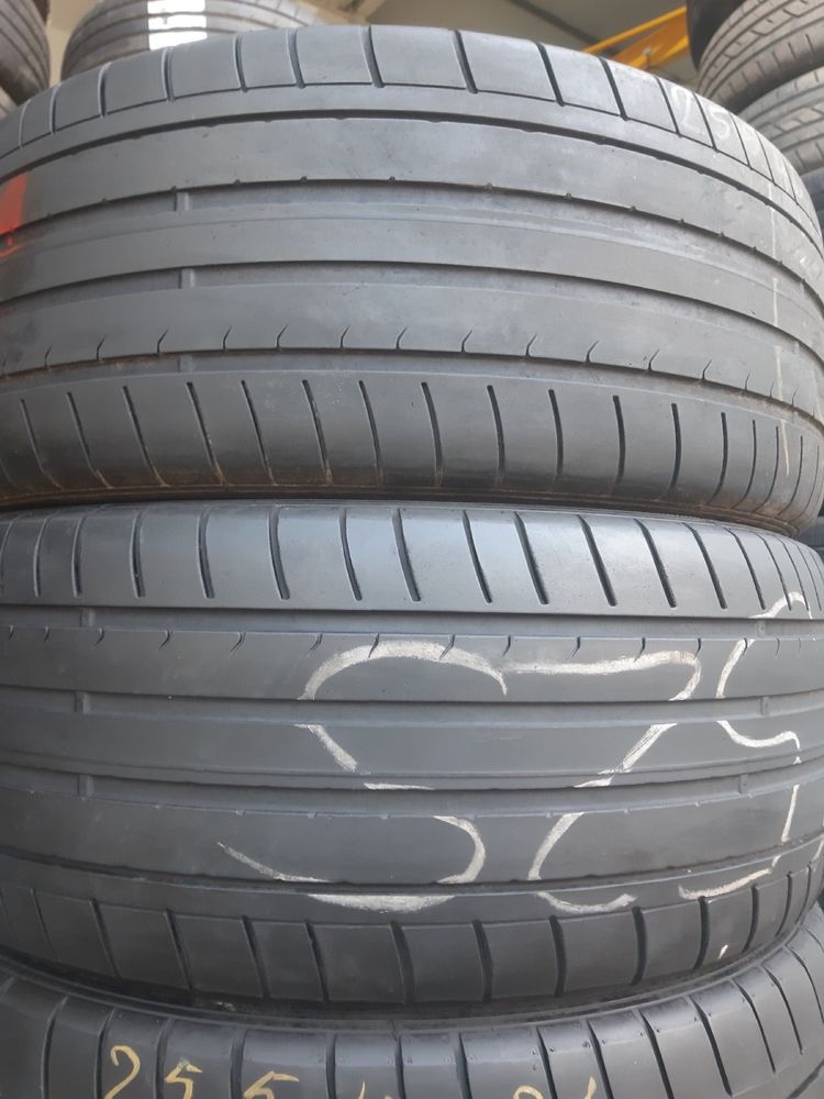 R21 255/40 Dunlop SPSport Maxx GT