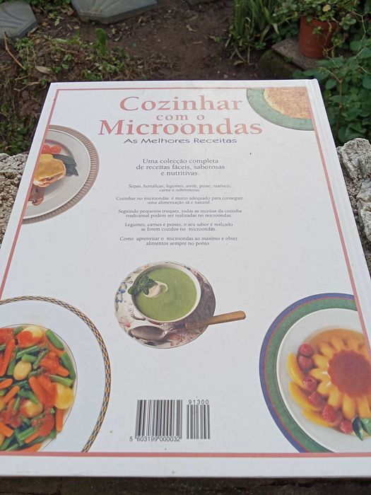 Vendo livros vários Culinária como Novos!!