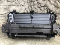 Передня панель радіатори Audi Q7 4M (в зборі)