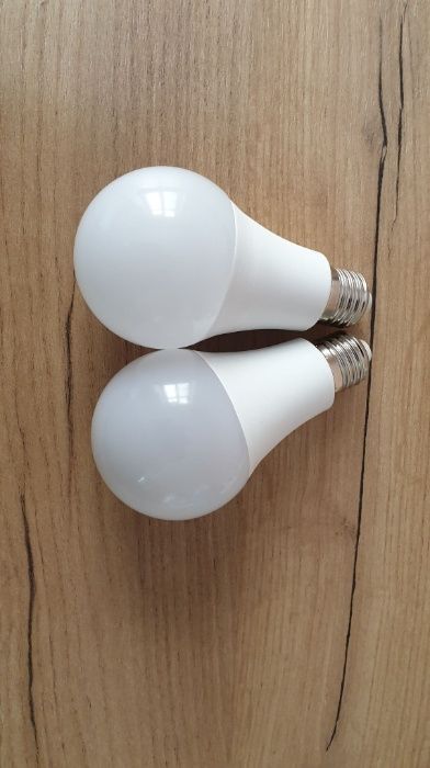 3x Smart żarówka LED RGBWW WIFI 15W E27 Tuya- dostosowanie do muzyki
