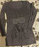 Sweter z nadrukiem