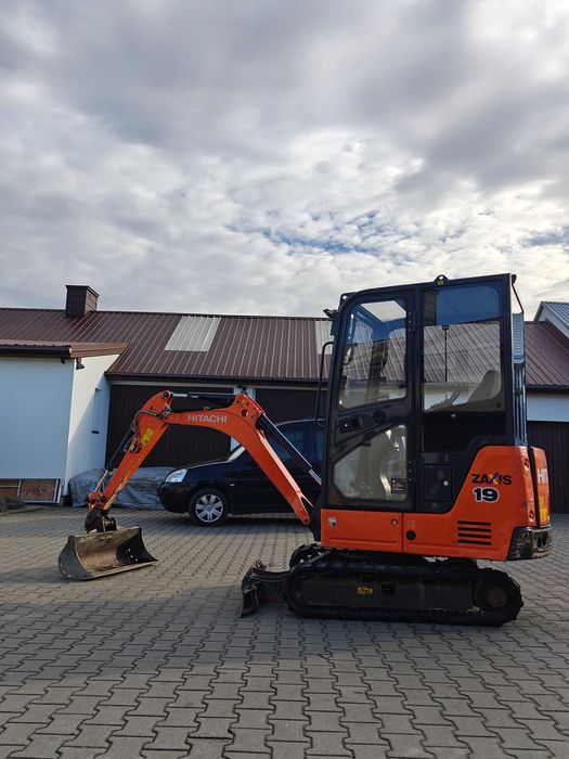 Minikoparka HITACHI  ZX19