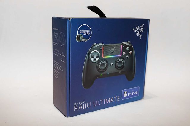 Pudełko po padzie Razer Raiju Ultimate do PS4