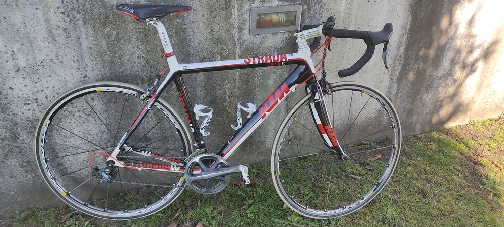 Bicicleta de estrada KTM Strada LC