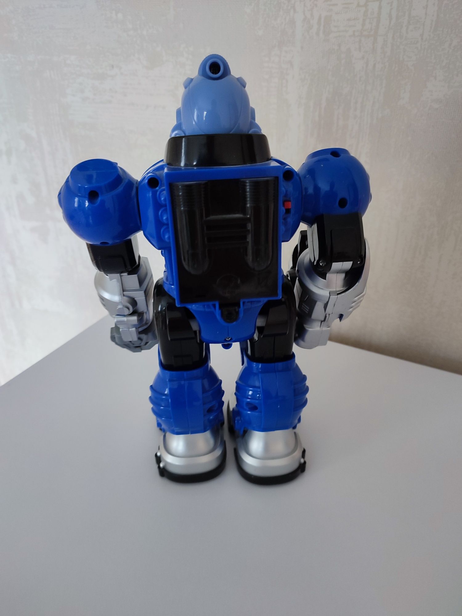 Робот іграшки механічні