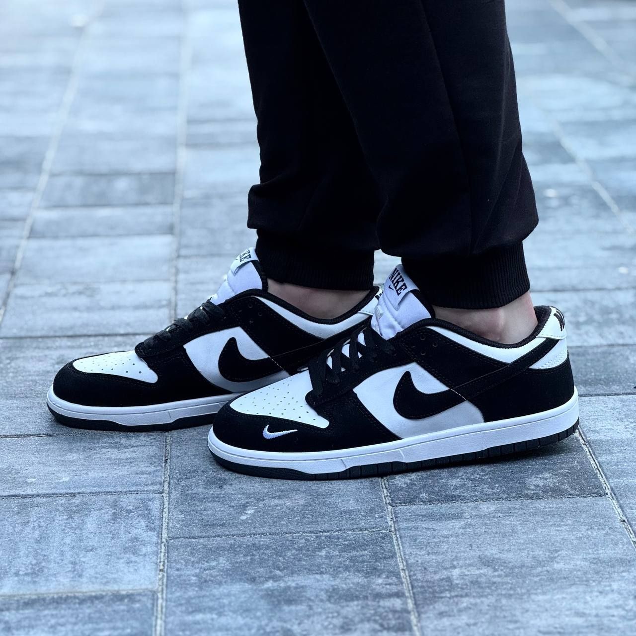 Для тих хто любе класику Кросівки чоловічі найк Nike Air Force  0732