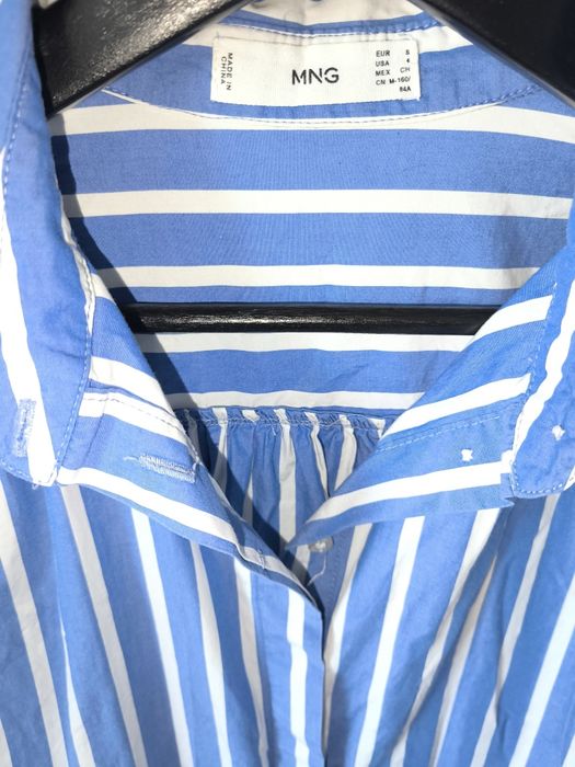Camisa Mango às riscas azul e branca – moderna e elegante