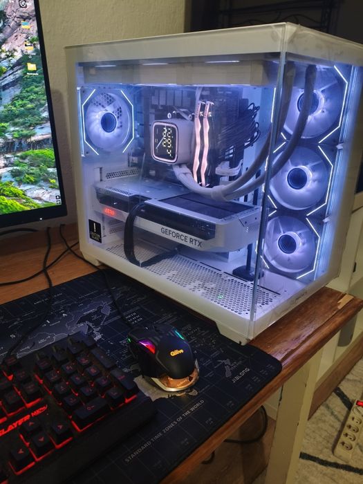 Ryzen 7 78003xd RTX 4070 ti