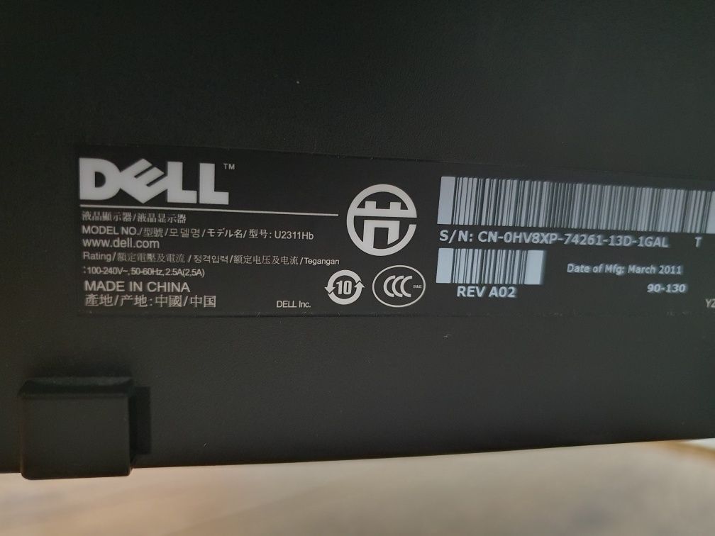 Monitor Dell 24 cale. Regulowany.