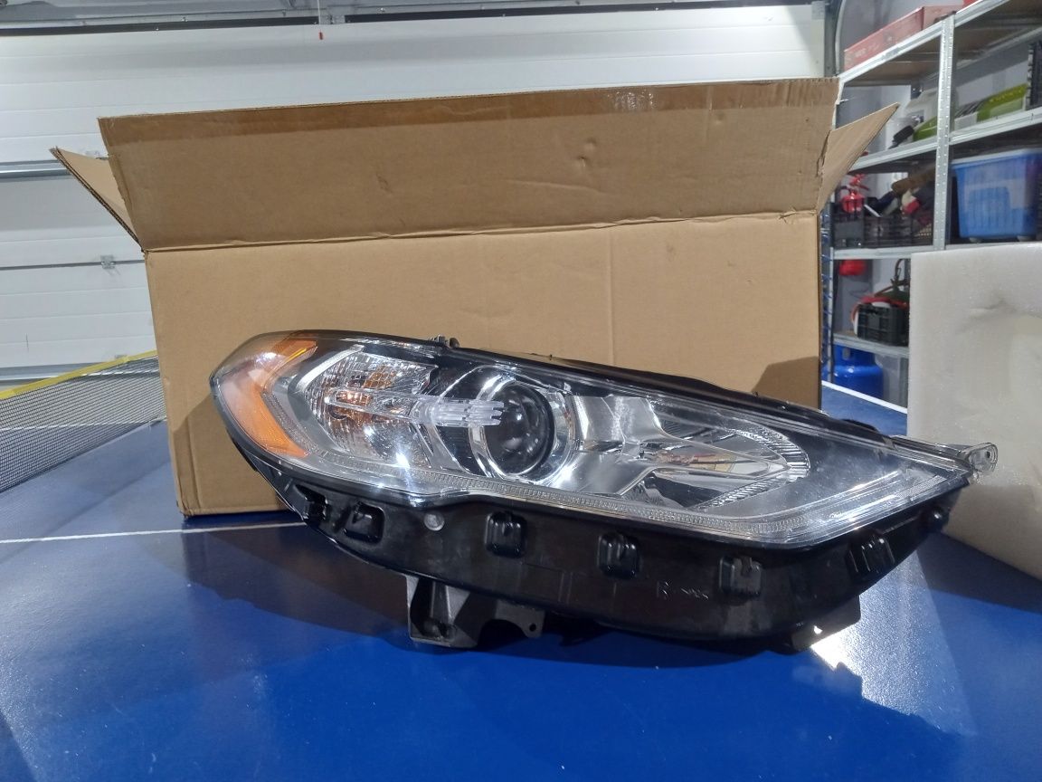 Lampa prawa przód ford fusion MK 5 lift z paskiem DRL Orginał