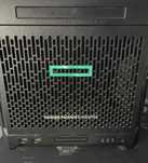 HPE ProLiant MicroServer Gen10 impecável! 120GB SSD + 2x1TB RAID1