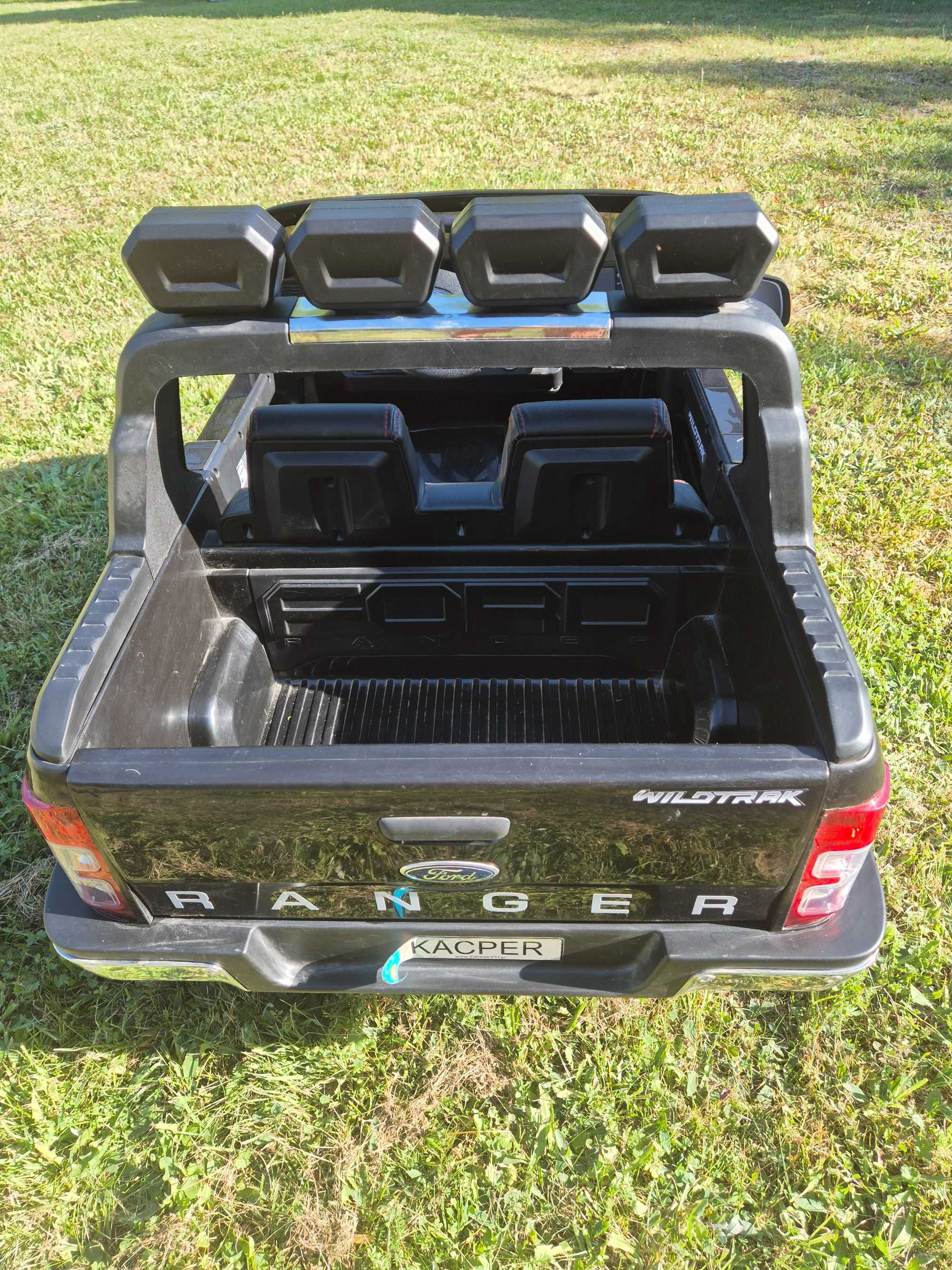 Auto na akumulator Ford ranger 4×4