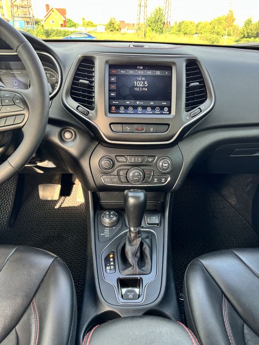 Jeep Cherokee Trailhawk 2021 року