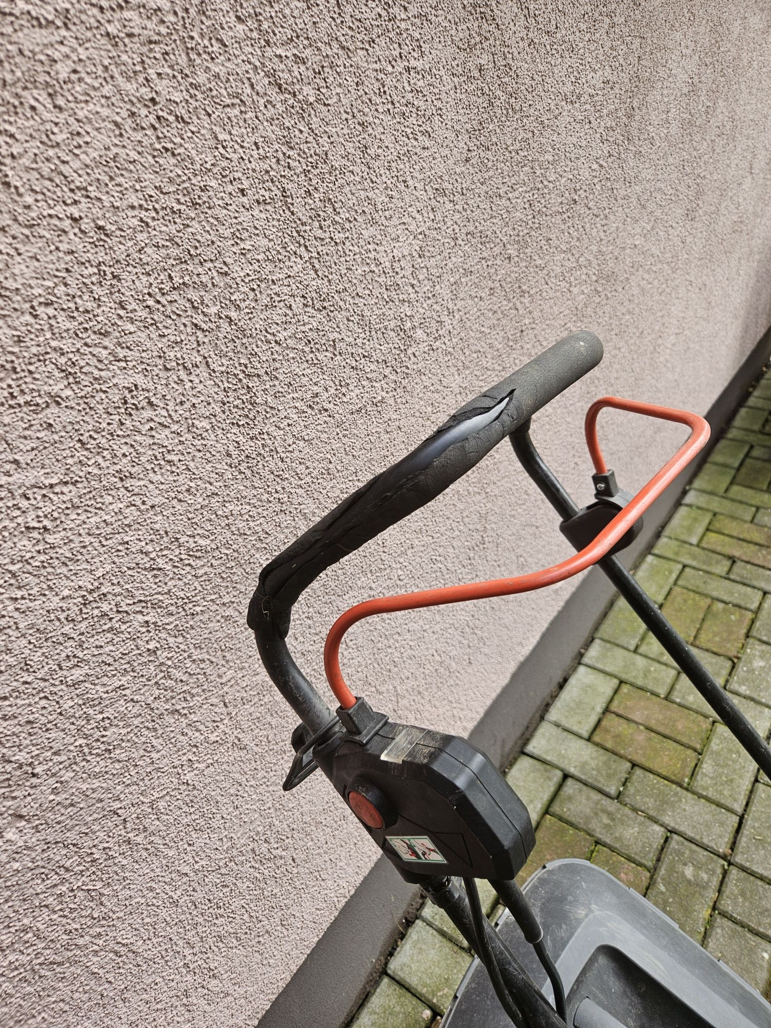 Makita kosiarka elektryczna