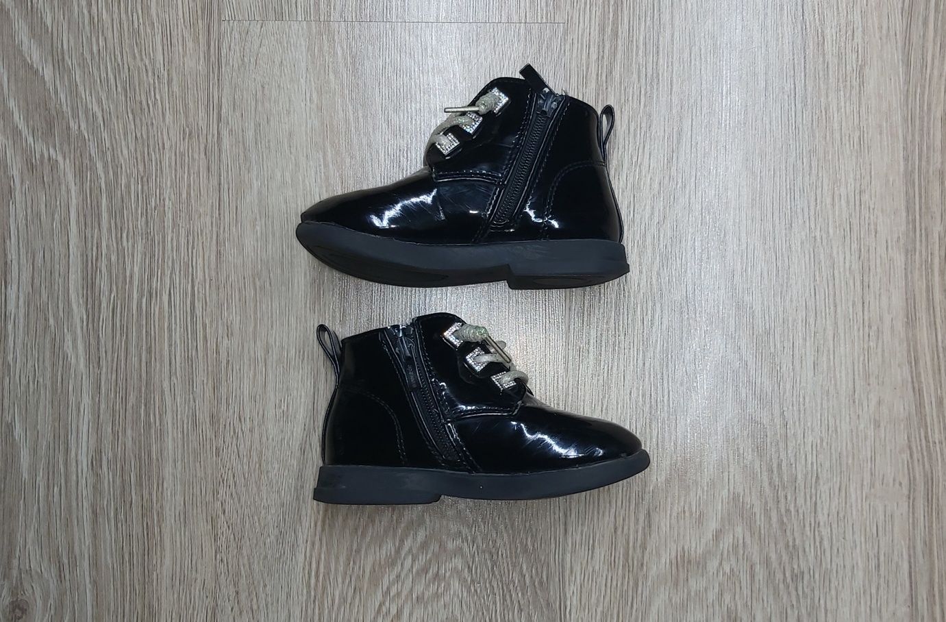 Born2be Botki lakierowane z diamencikami kozaczki eu 27 cm 16.5