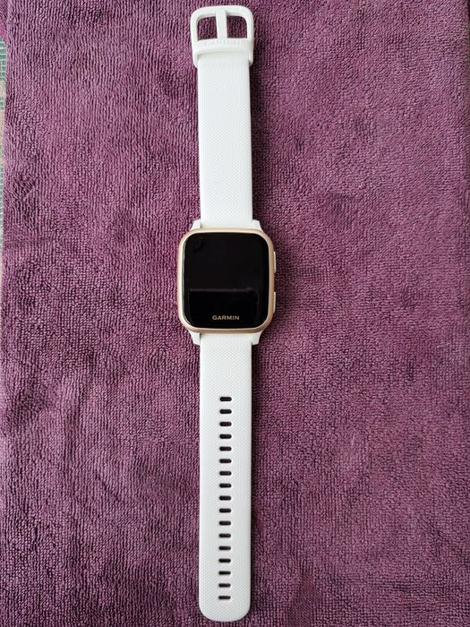 Garmin venu SQ смарт годинник